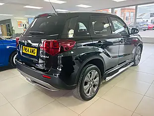 Used 2019 Suzuki Vitara Sz-T Black - Interior and Exterior details 4