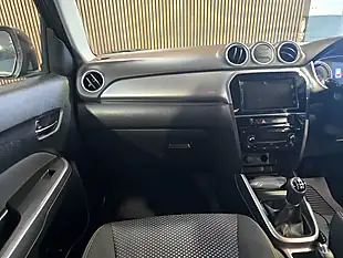 Used 2019 Suzuki Vitara Sz-T Black - Interior and Exterior details 10