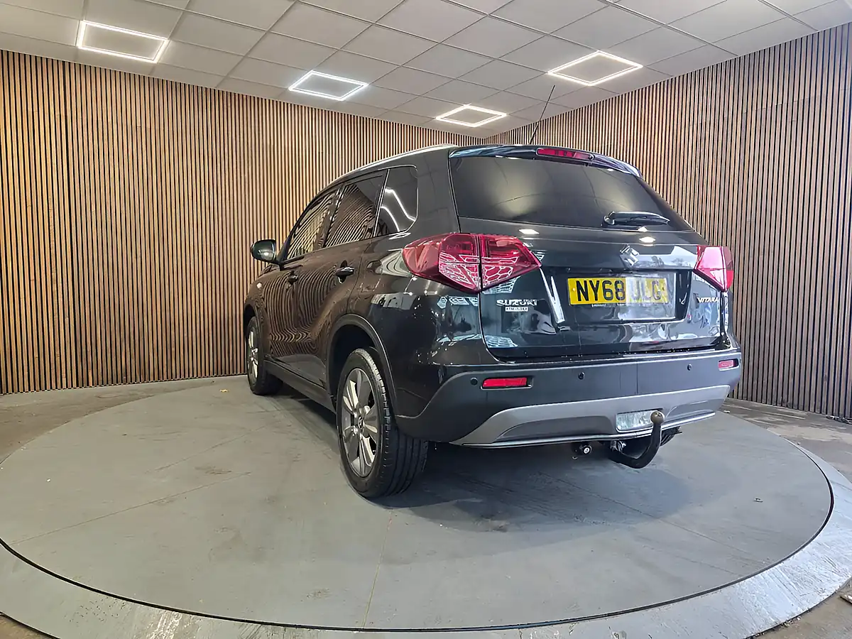Used 2019 Suzuki Vitara Sz-T Black - Interior and Exterior details 4