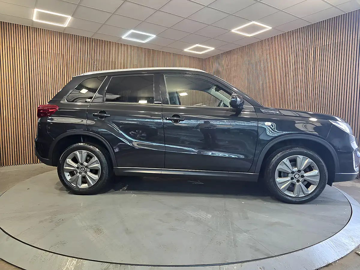 Used 2019 Suzuki Vitara Sz-T Black - Interior and Exterior details 7