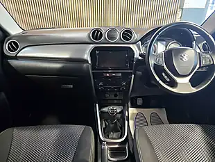 Used 2019 Suzuki Vitara Sz-T Black - Interior and Exterior details 9