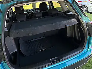 Used 2019 Suzuki Vitara Sz-T Blue - Interior and Exterior details 12