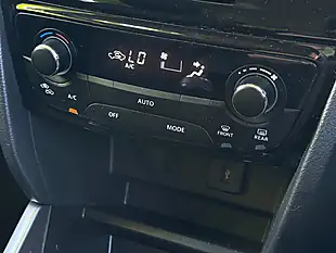Used 2019 Suzuki Vitara Sz-T Blue - Interior and Exterior details 13