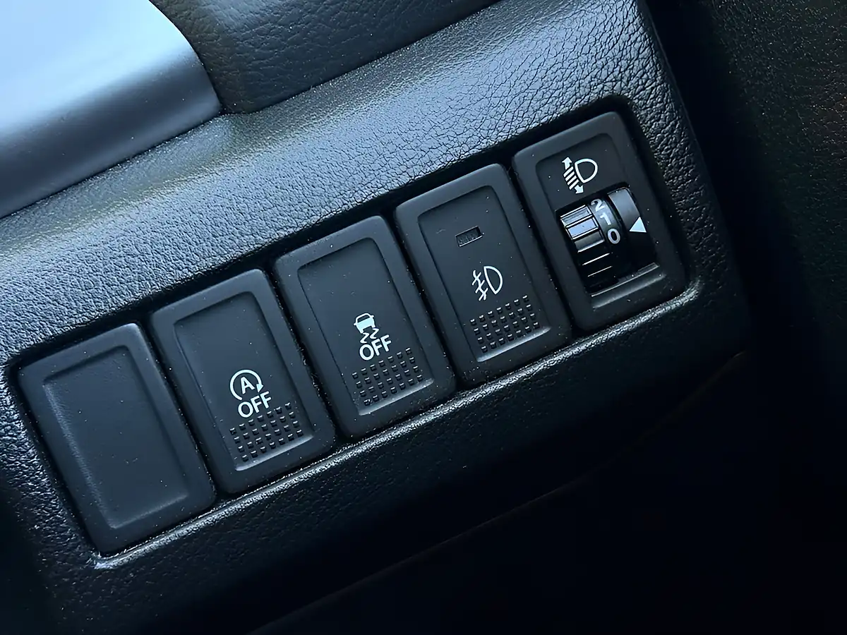 Used 2019 Suzuki Vitara Sz-T Blue - Interior and Exterior details 16