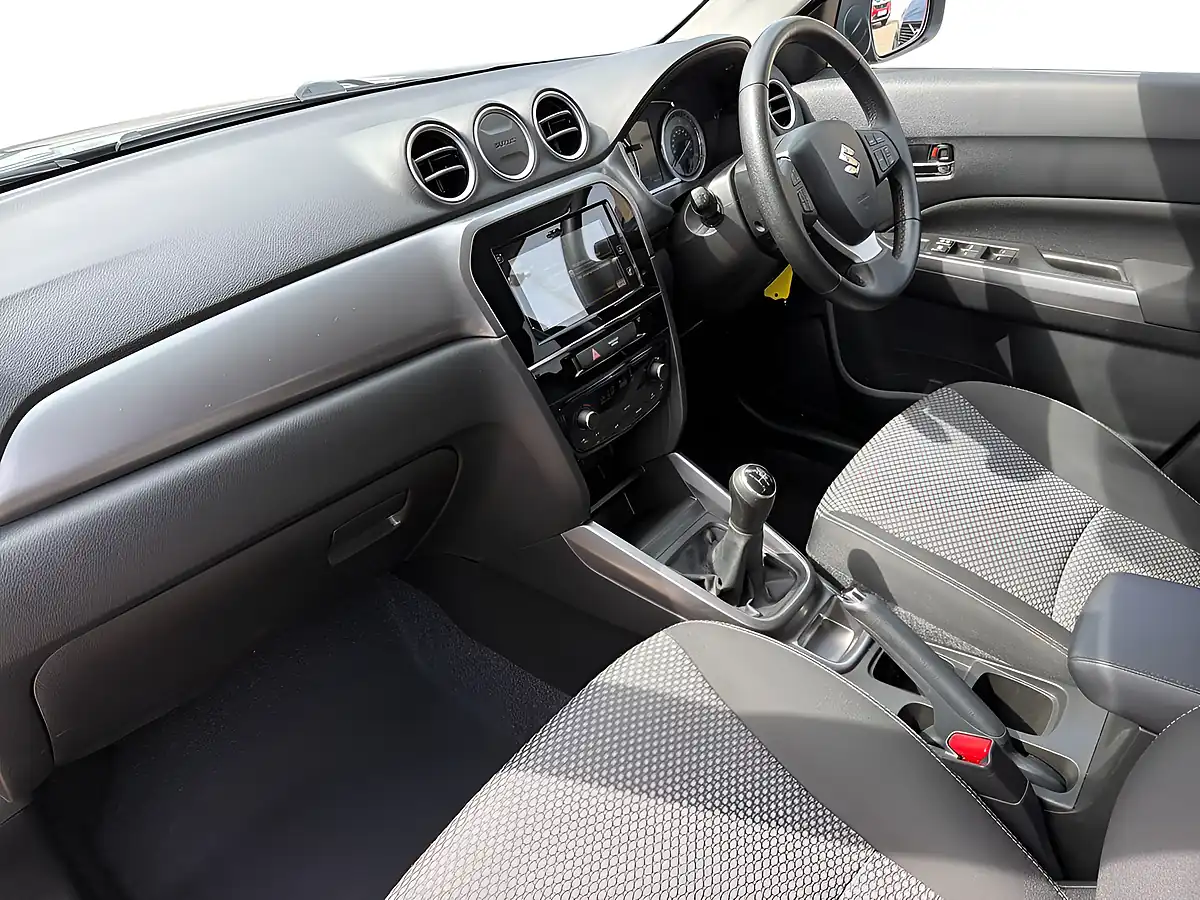 Used 2019 Suzuki Vitara Sz-T Grey - Interior and Exterior details 10