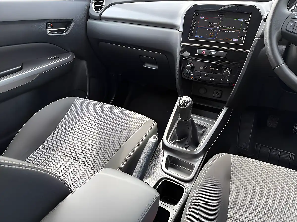 Used 2019 Suzuki Vitara Sz-T Grey - Interior and Exterior details 11