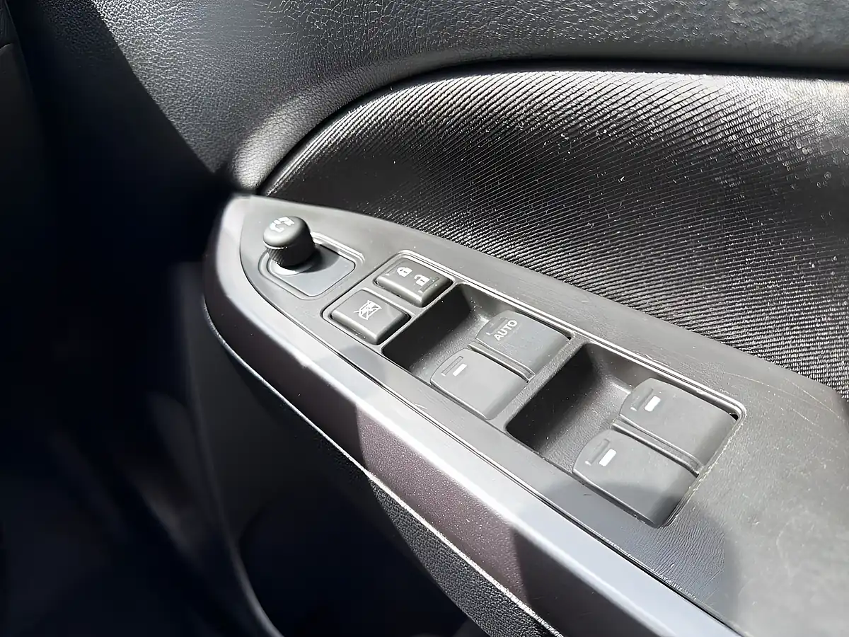 Used 2019 Suzuki Vitara Sz-T Grey - Interior and Exterior details 13