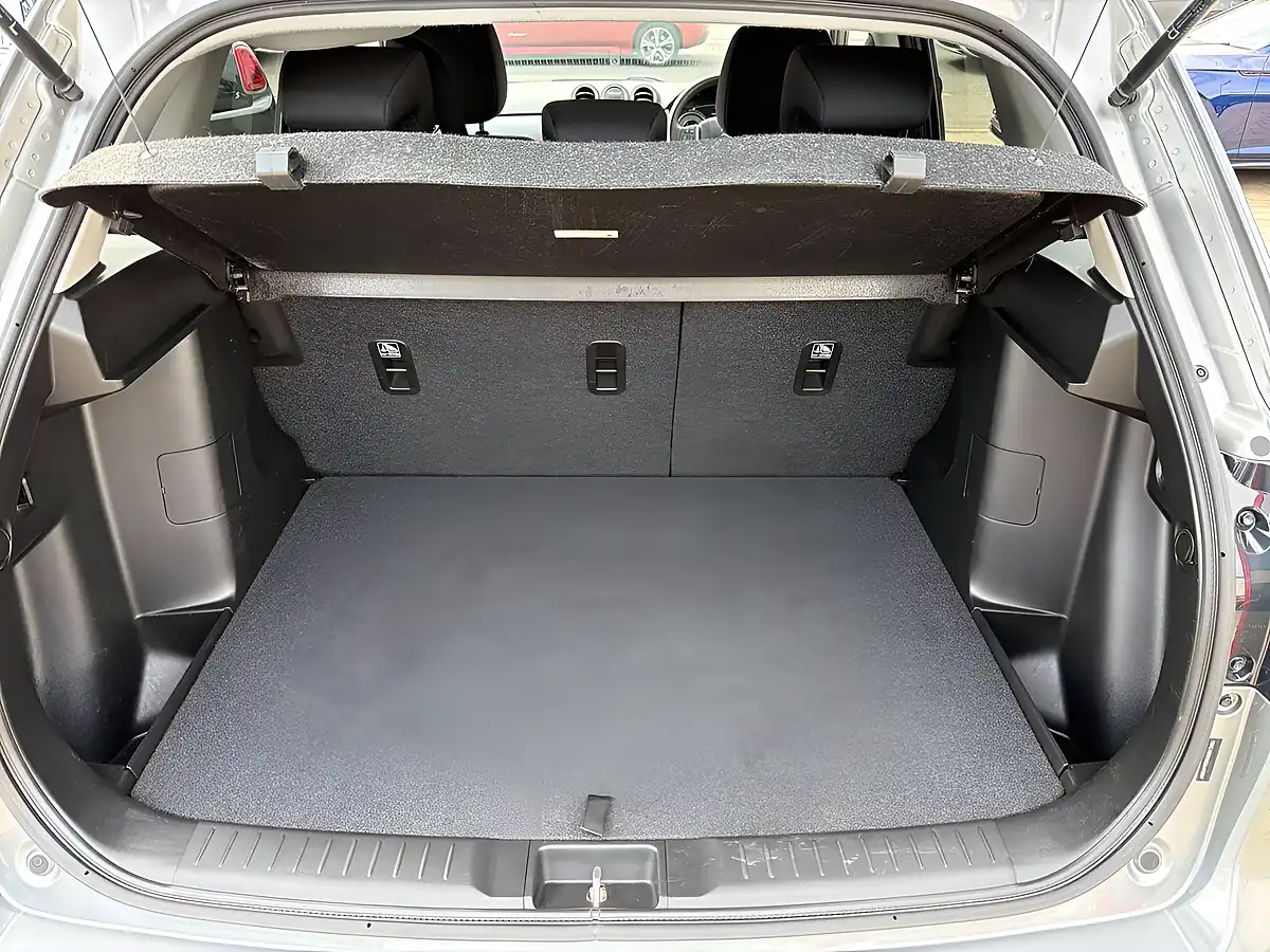 Used 2019 Suzuki Vitara Sz-T Grey - Interior and Exterior details 19