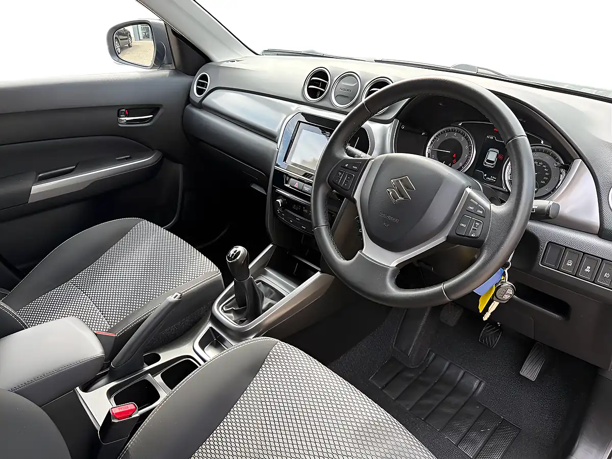 Used 2019 Suzuki Vitara Sz-T Grey - Interior and Exterior details 7