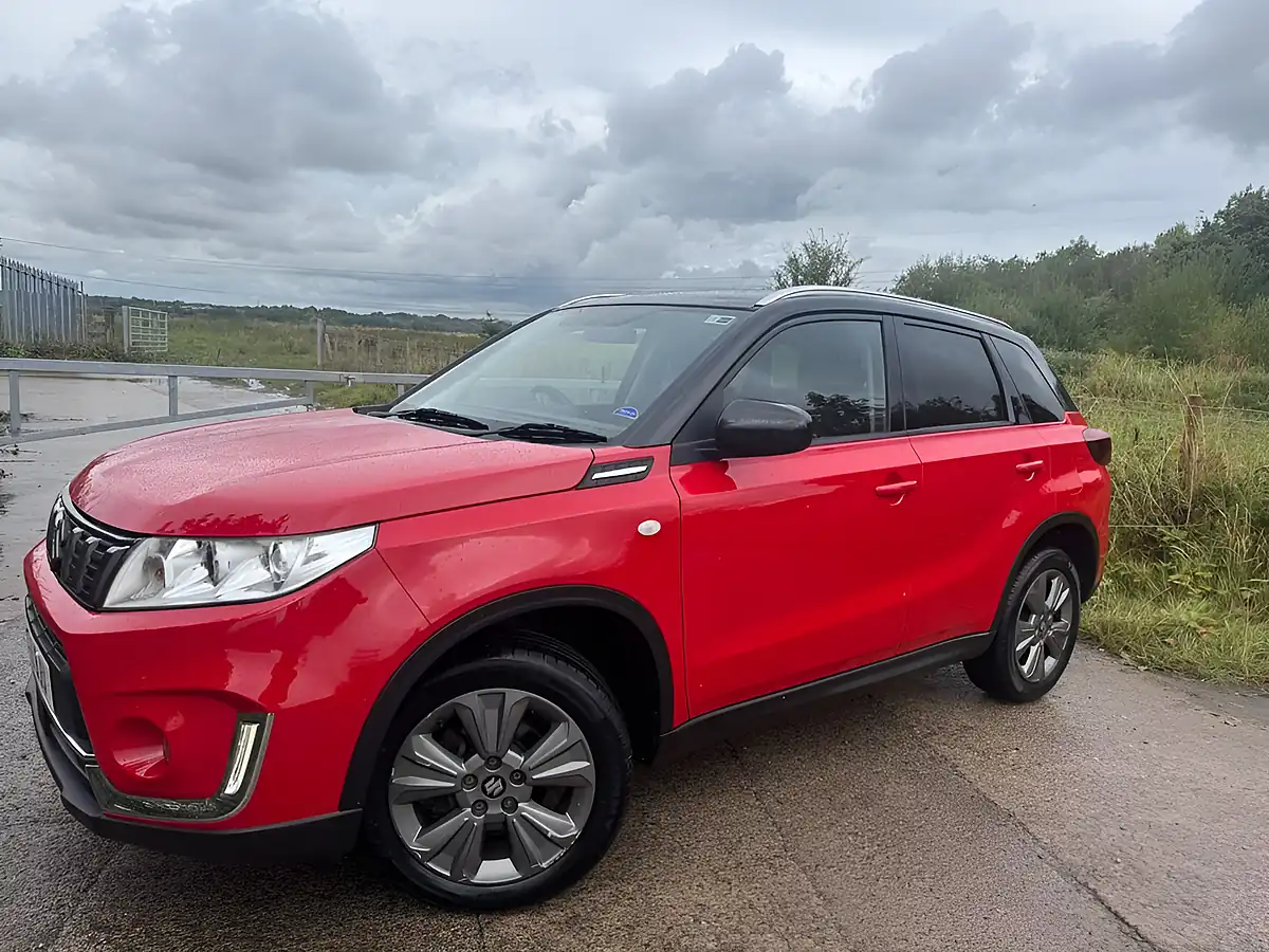 Used 2019 Suzuki Vitara Sz-T Red - Interior and Exterior details 11