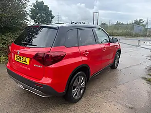 Used 2019 Suzuki Vitara Sz-T Red - Interior and Exterior details 13