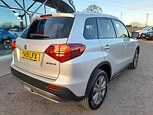 Used 2019 Suzuki Vitara Sz-T Silver - Interior and Exterior details 10