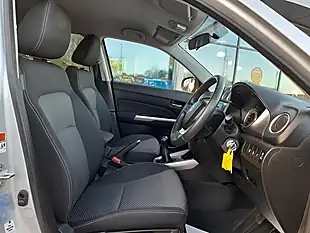 Used 2019 Suzuki Vitara Sz-T Silver - Interior and Exterior details 15