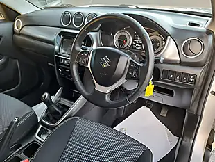 Used 2019 Suzuki Vitara Sz-T Silver - Interior and Exterior details 17