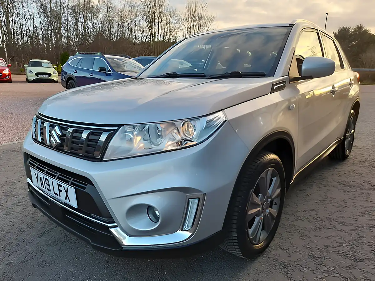 Used 2019 Suzuki Vitara Sz-T Silver - Interior and Exterior details 3