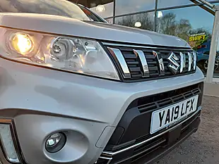 Used 2019 Suzuki Vitara Sz-T Silver - Interior and Exterior details 4