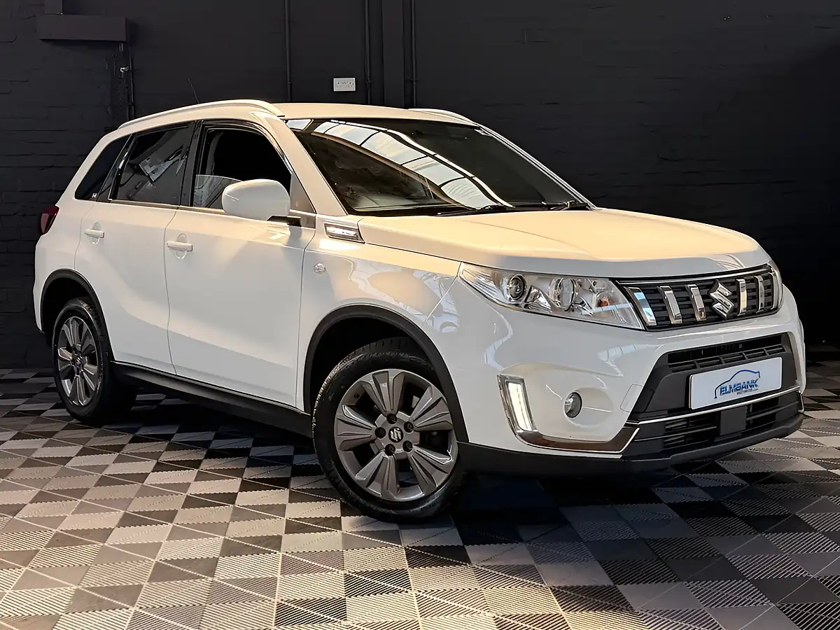 Used 2019 Suzuki Vitara Sz-T White - Interior and Exterior details 11