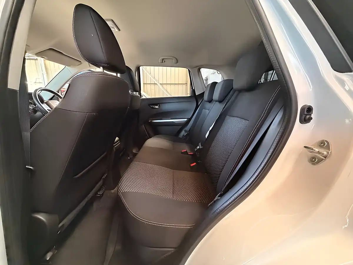 Used 2019 Suzuki Vitara Sz-T White - Interior and Exterior details 17