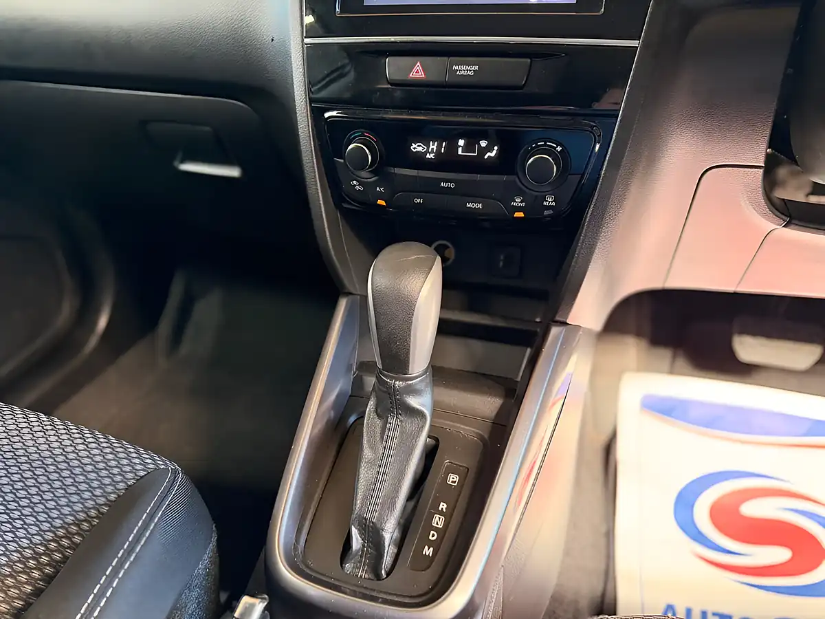 Used 2019 Suzuki Vitara Sz-T White - Interior and Exterior details 2