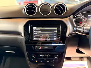 Used 2019 Suzuki Vitara Sz-T White - Interior and Exterior details 6