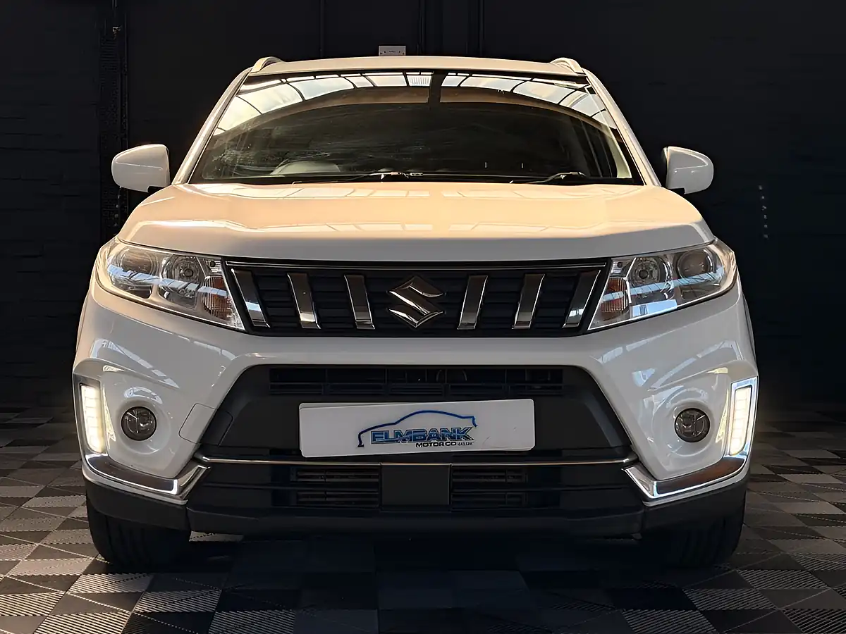 Used 2019 Suzuki Vitara Sz-T White - Interior and Exterior details 8