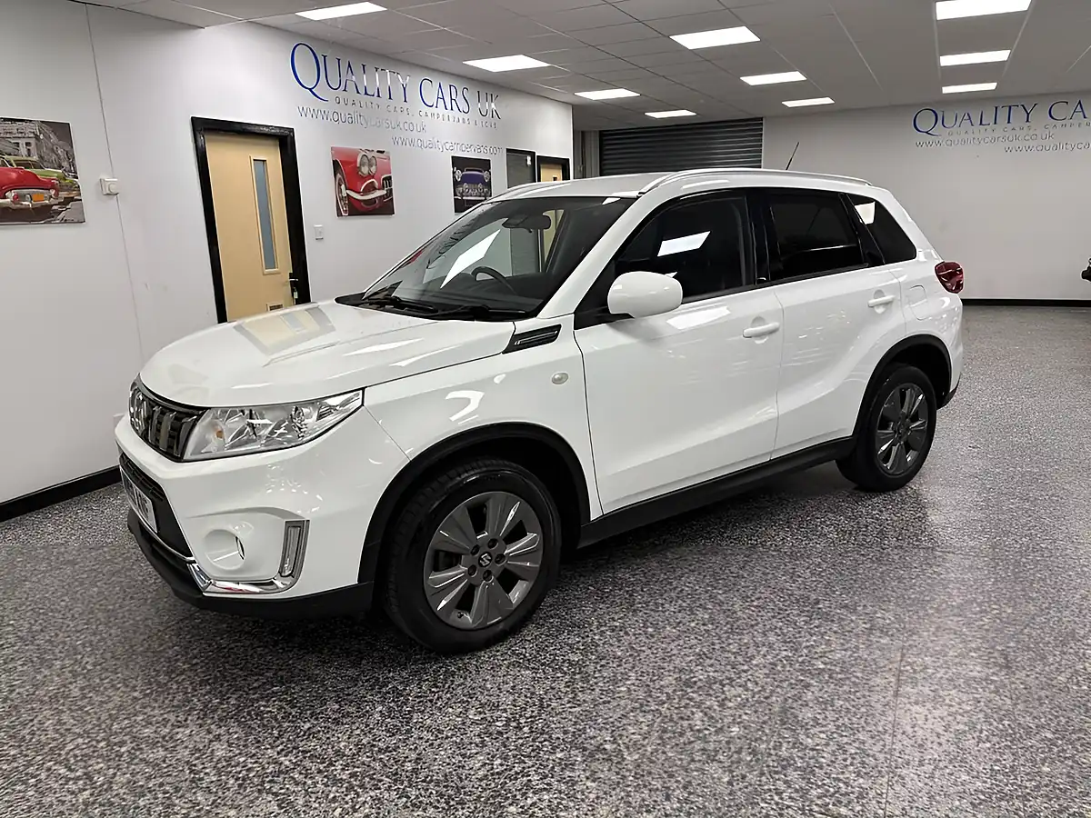 Used 2019 Suzuki Vitara Sz-T White - Interior and Exterior details 4