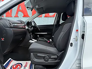 Used 2019 Suzuki Vitara Sz-T White - Interior and Exterior details 13