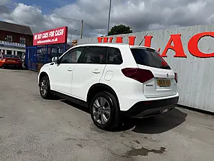 Used 2019 Suzuki Vitara Sz-T White - Interior and Exterior details 16
