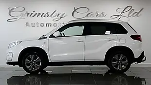Used 2019 Suzuki Vitara Sz-T White - Interior and Exterior details 2