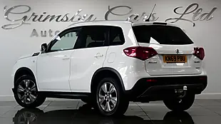 Used 2019 Suzuki Vitara Sz-T White - Interior and Exterior details 3