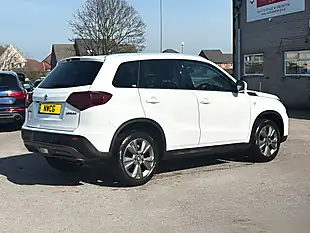 Used 2019 Suzuki Vitara Sz-T White - Interior and Exterior details 12