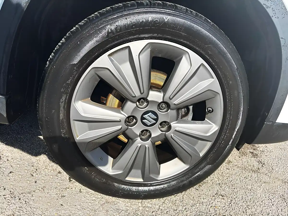 Used 2019 Suzuki Vitara Sz-T White - Interior and Exterior details 18