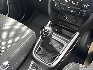 Used 2019 Suzuki Vitara SZ4 Silver - Interior and Exterior details 16