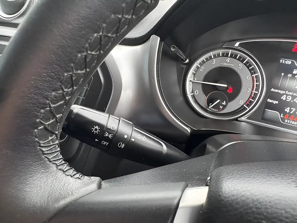 Used 2019 Suzuki Vitara SZ4 Silver - Interior and Exterior details 17