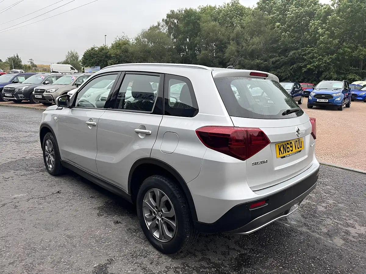 Used 2019 Suzuki Vitara SZ4 Silver - Interior and Exterior details 5
