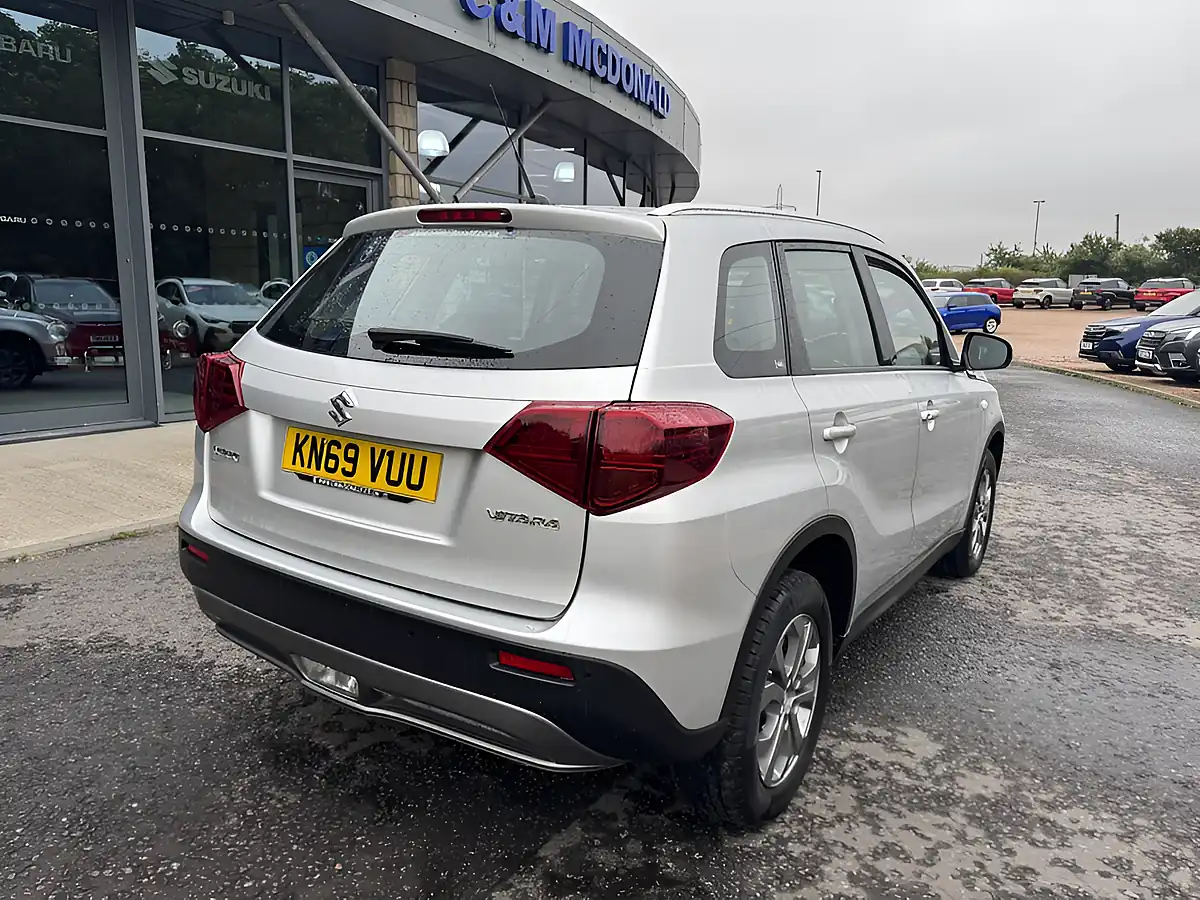 Used 2019 Suzuki Vitara SZ4 Silver - Interior and Exterior details 8
