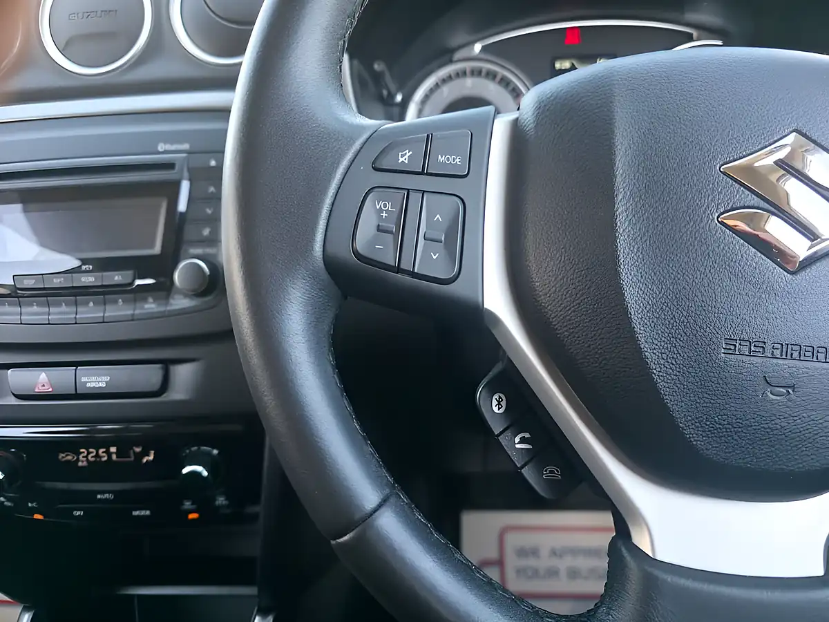 Used 2019 Suzuki Vitara SZ4 White - Interior and Exterior details 13
