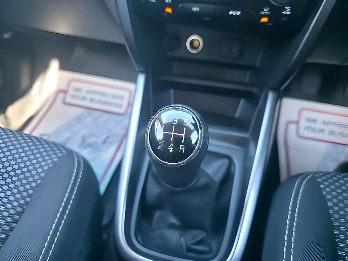 Used 2019 Suzuki Vitara SZ4 White - Interior and Exterior details 14