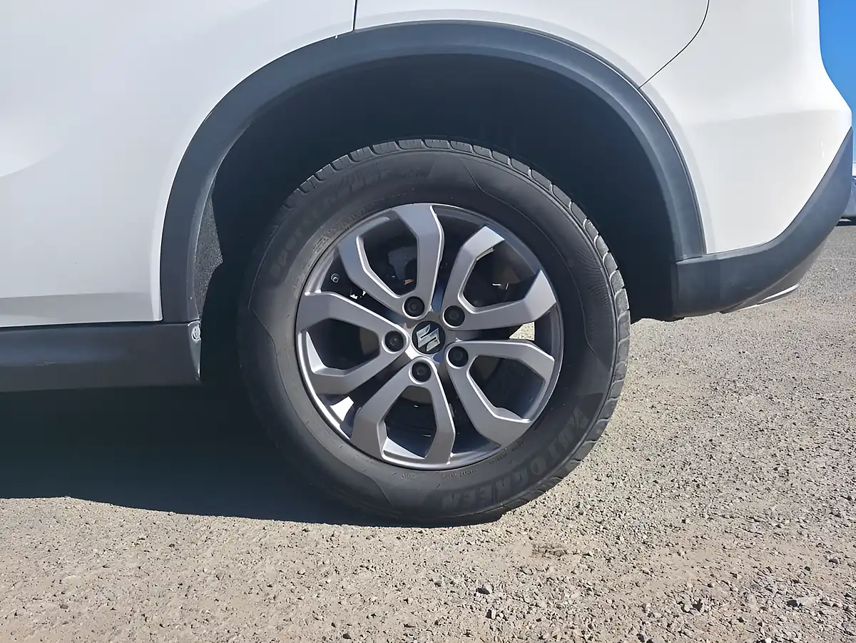 Used 2019 Suzuki Vitara SZ4 White - Interior and Exterior details 19