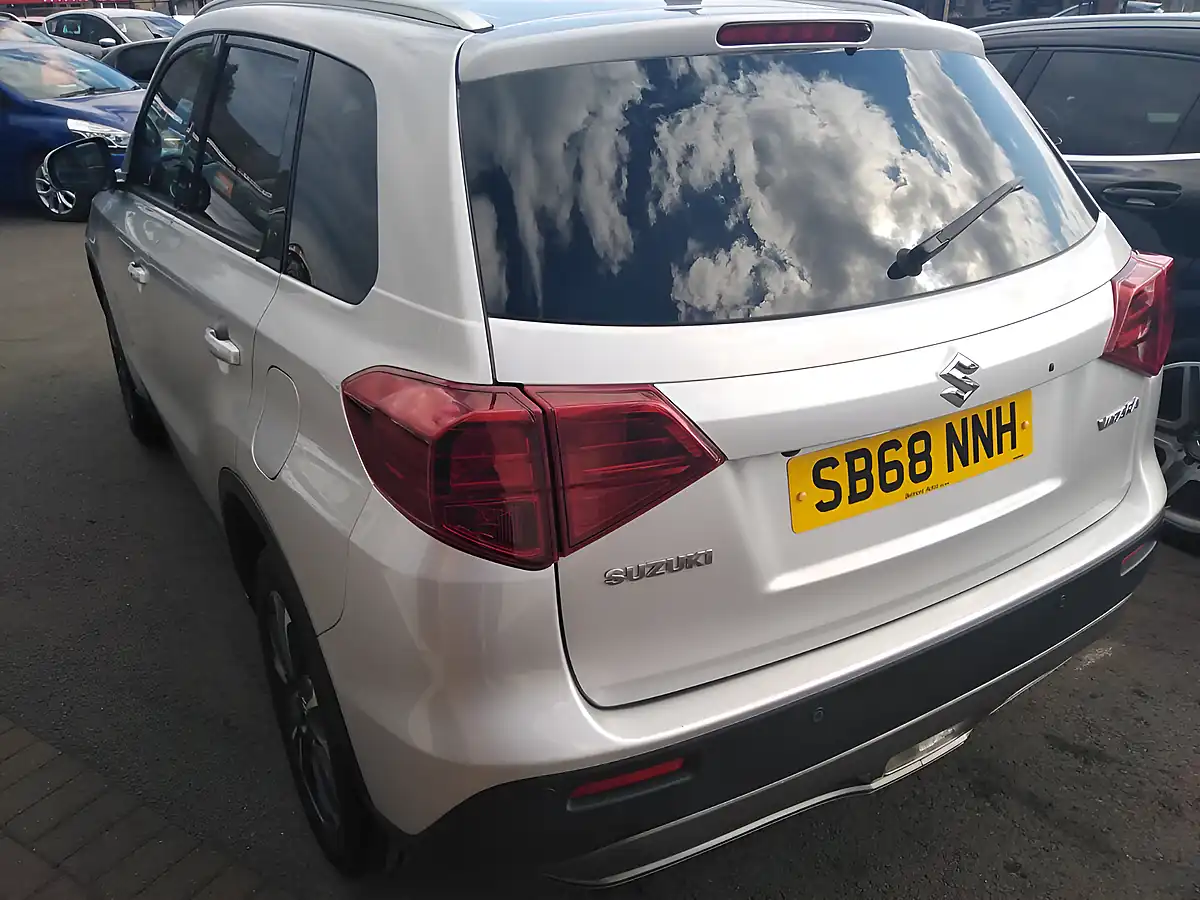 Used 2019 Suzuki Vitara SZ5 Silver - Interior and Exterior details 6