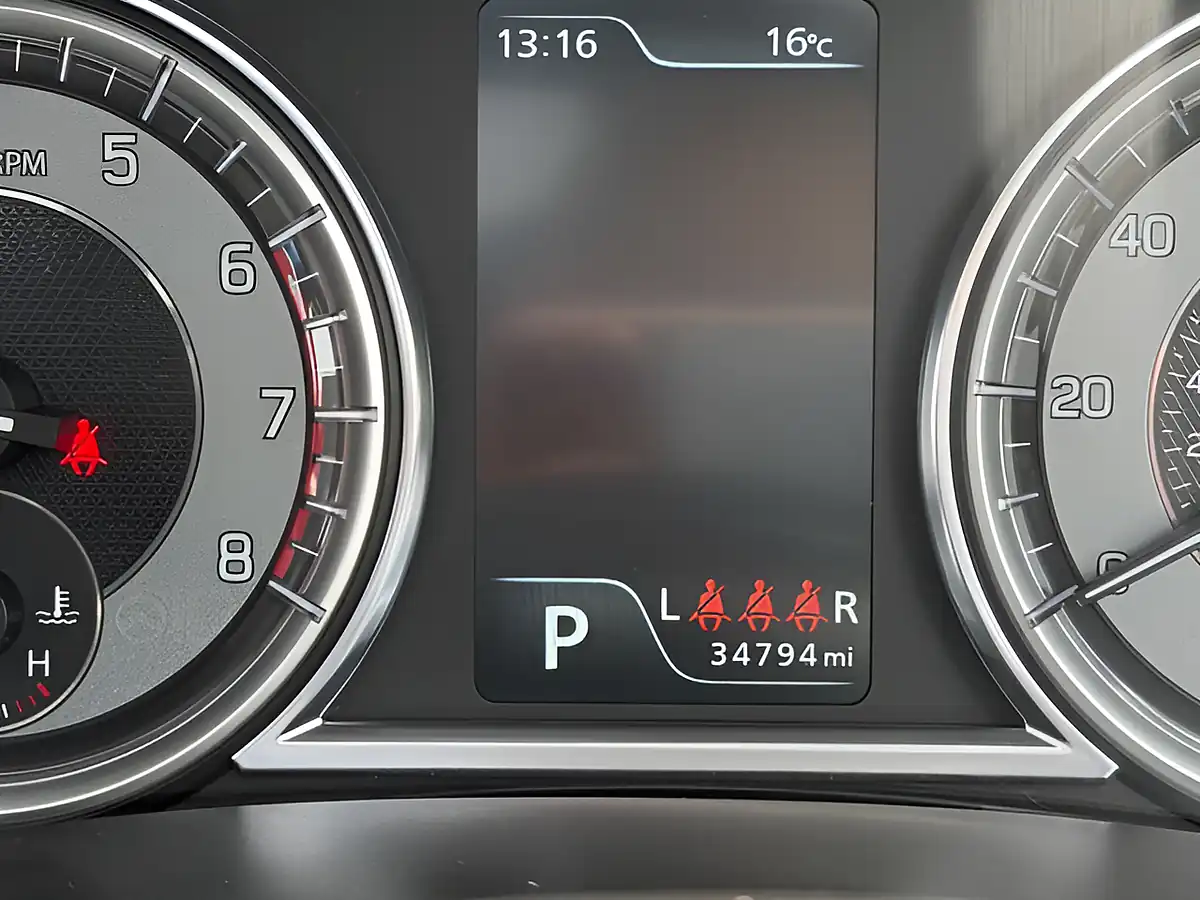 Used 2019 Suzuki Vitara SZ5 Silver - Interior and Exterior details 10