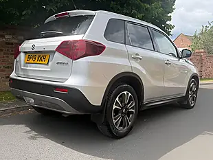 Used 2019 Suzuki Vitara SZ5 Silver - Interior and Exterior details 5