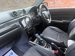 Used 2019 Suzuki Vitara SZ5 Yellow - Interior and Exterior details 15