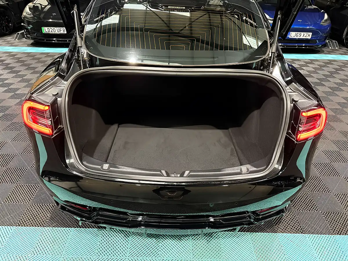 Used 2019 Tesla Model 3 Long Range Black - Interior and Exterior details 15
