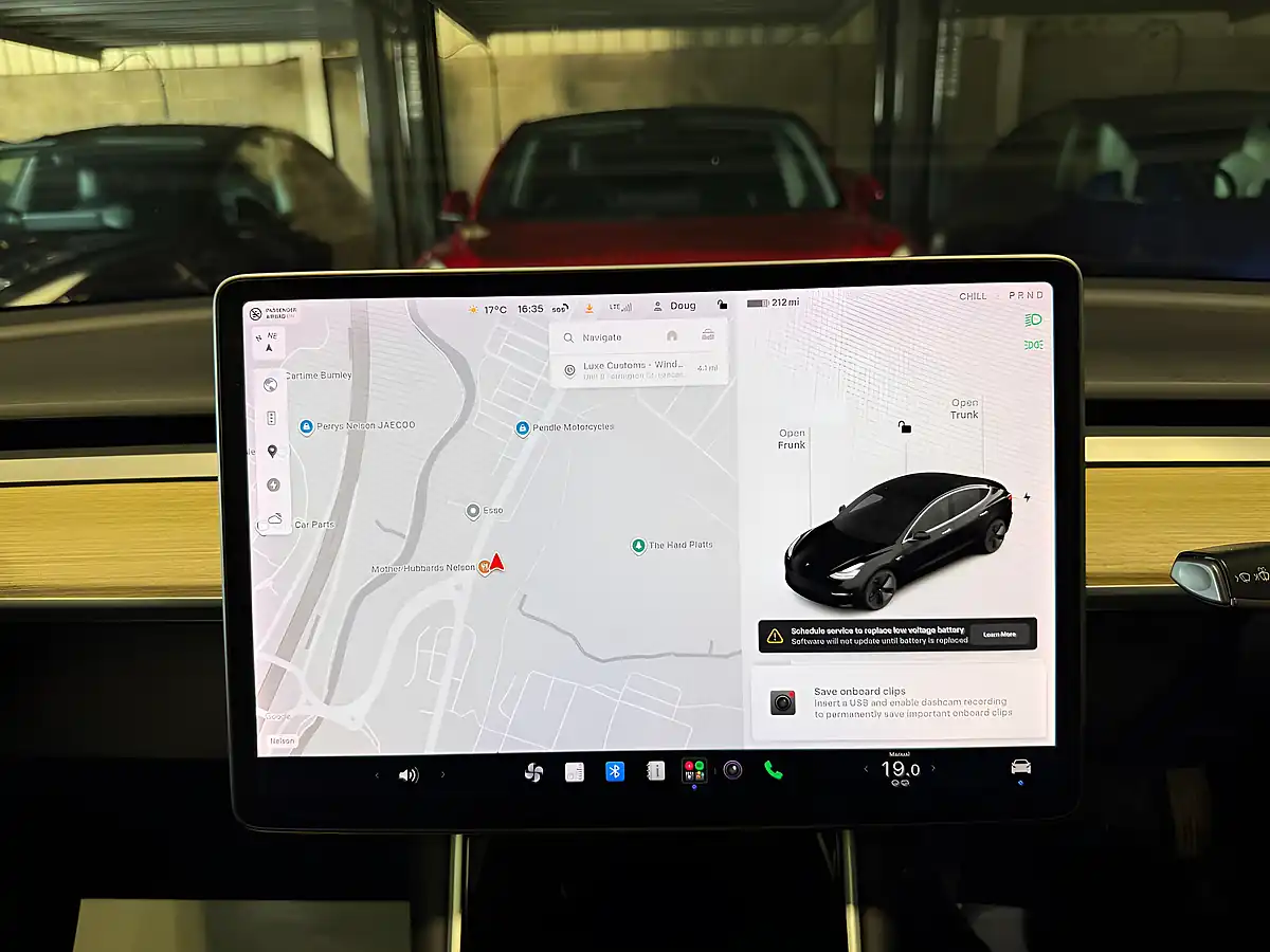 Used 2019 Tesla Model 3 Long Range Black - Interior and Exterior details 18