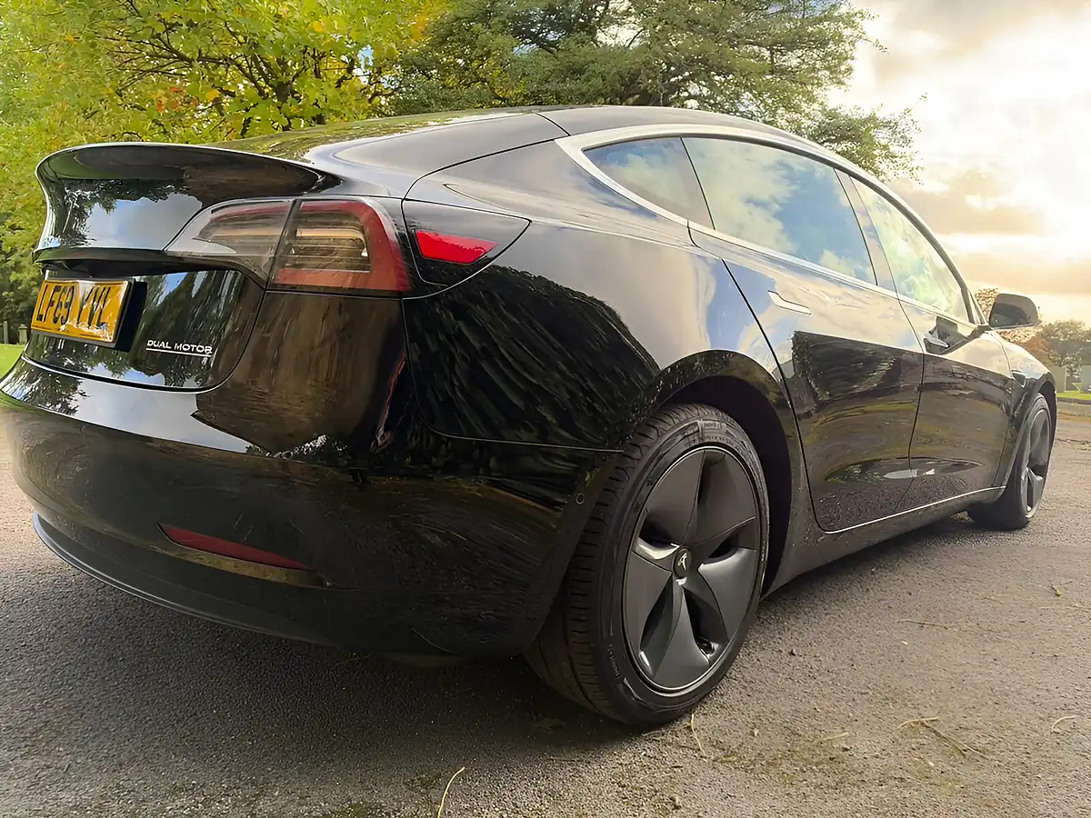 Used 2019 Tesla Model 3 Long Range Black - Interior and Exterior details 18