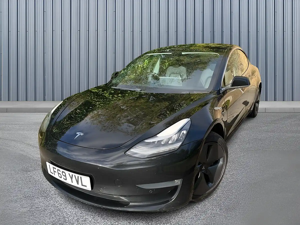 Used 2019 Tesla Model 3 Long Range Black - Interior and Exterior details 3
