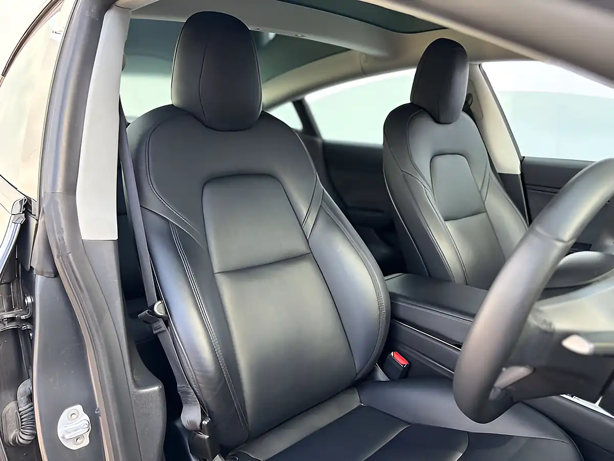 Used 2019 Tesla Model 3 Long Range Midnight Silver - Interior and Exterior details 10