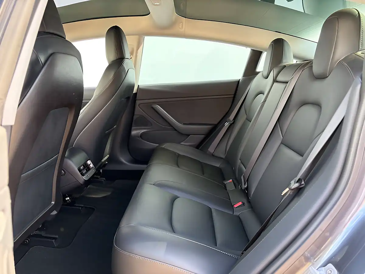 Used 2019 Tesla Model 3 Long Range Midnight Silver - Interior and Exterior details 18