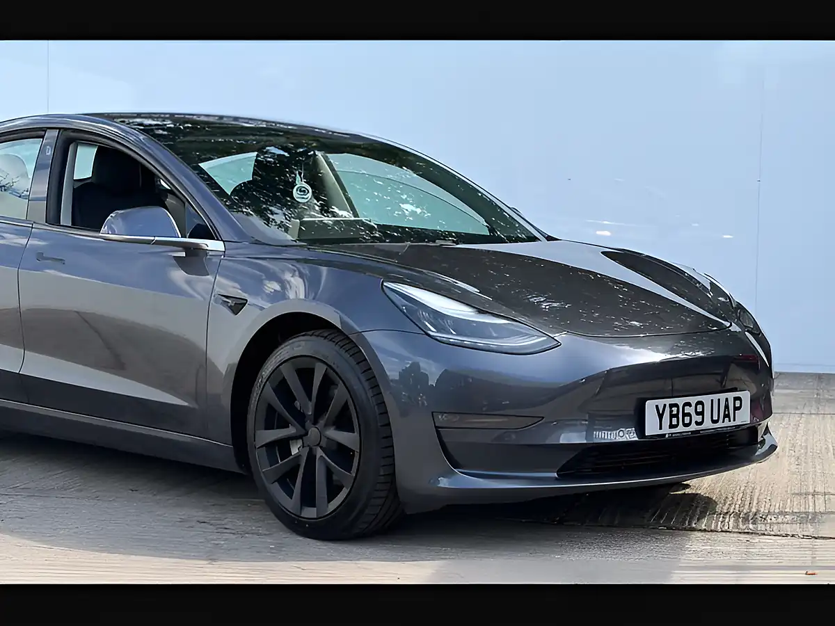 Used 2019 Tesla Model 3 Long Range Midnight Silver - Interior and Exterior details 2